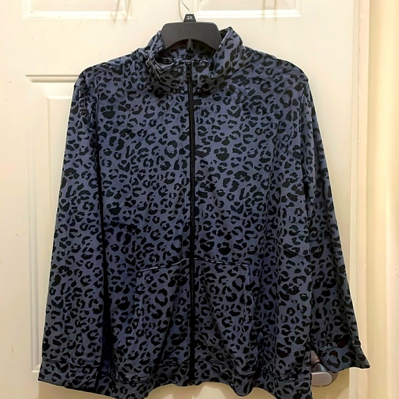 ATHLETIC WORKS:NWOT; Women’s Size 2X grey/black leopard print joggers set. - Picture 1 of 6